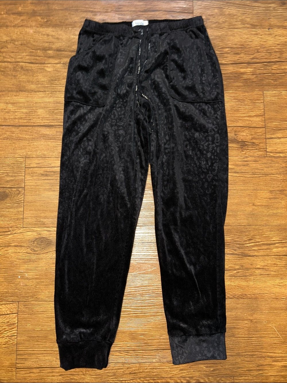 Nicole Miller Velvety Velour Black
Jogger Pants Size Small